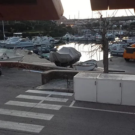 La Casa Dei Bagnanti -Porto Vecchio Stintino 斯廷蒂诺