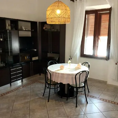 La Casa Dei Bagnanti -porto Vecchio * 斯廷蒂诺